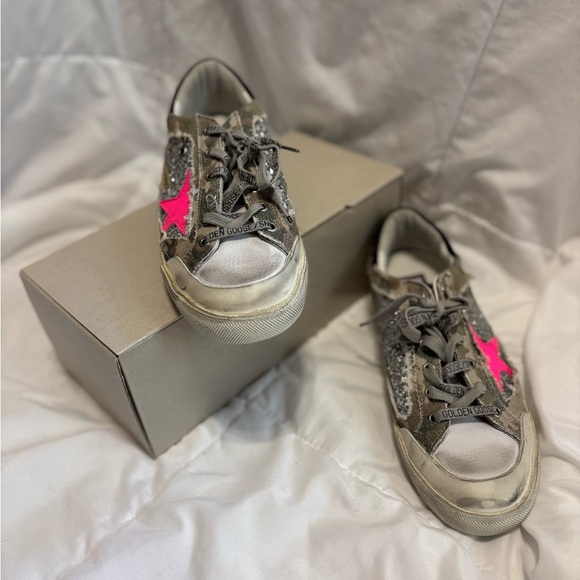 Golden Goose Metallic Gray Glitter Sneakers with Pink Star - Picture 2 of 4